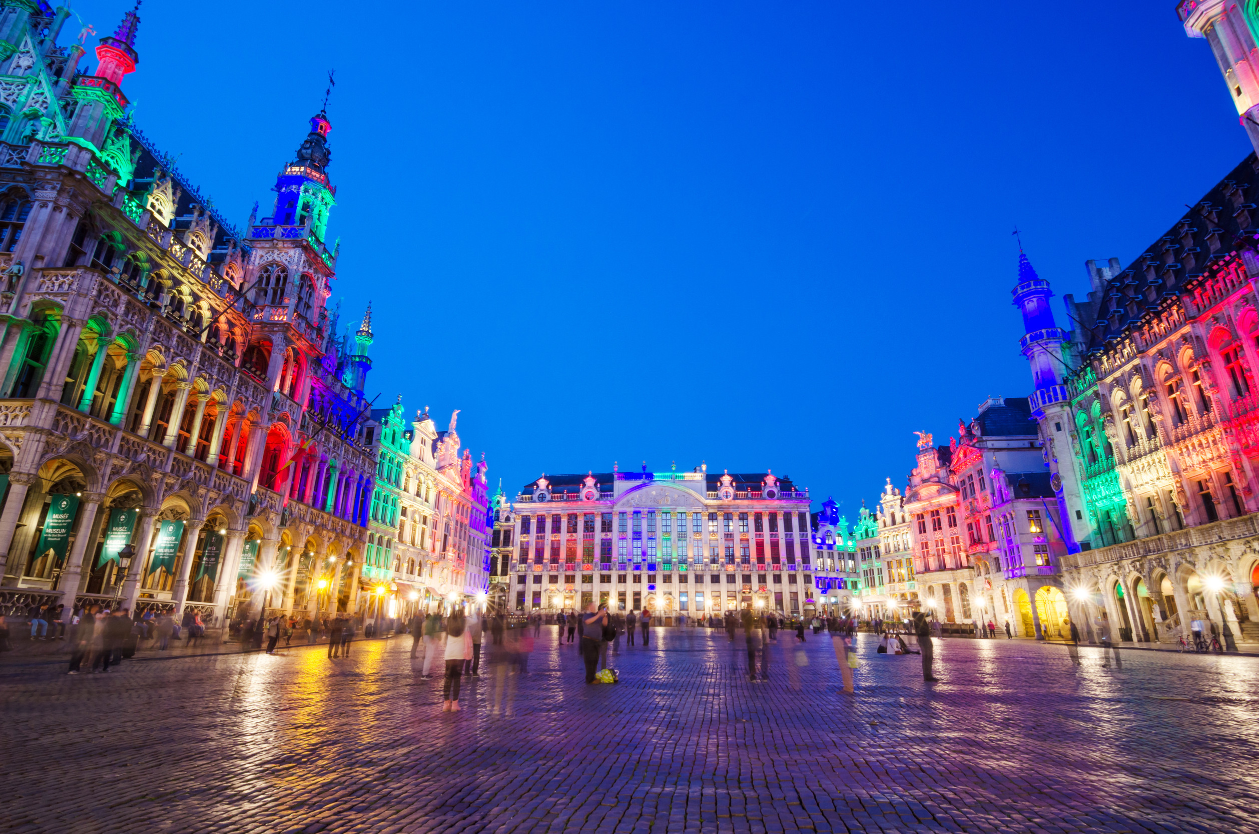 Bruxelles dégradée : crise budgétaire, paralysie politique et attaque des agences de notation