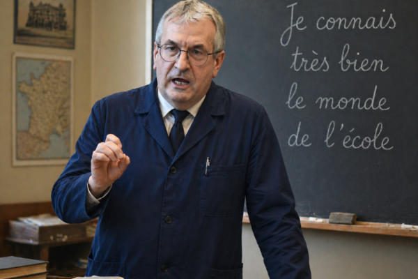Monsieur le professeur