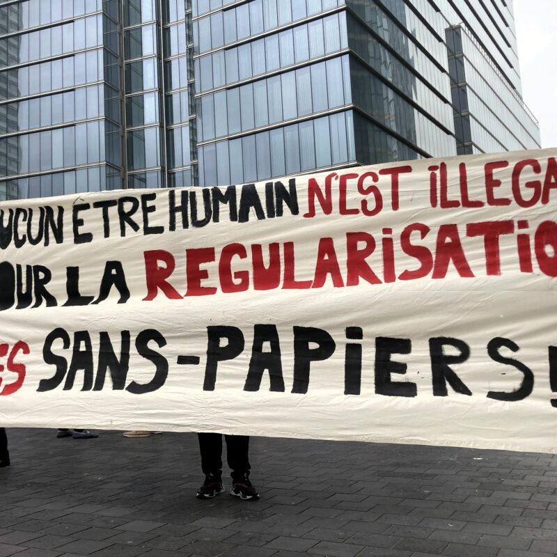 Situation des sans papiers : où est le respect des droits fondamentaux ?